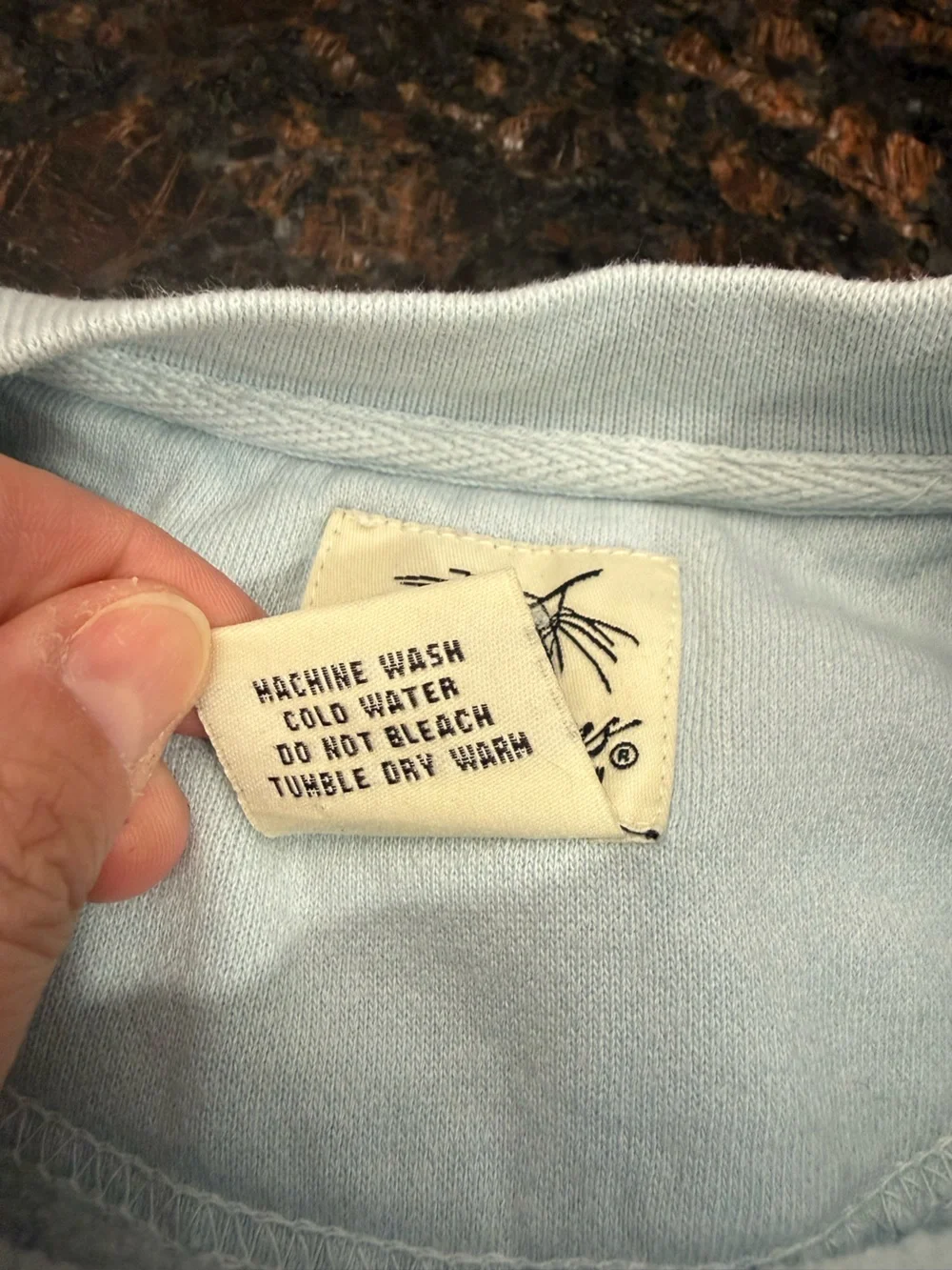 Vintage Aritsans Glen Flora, WI - Medium crewneck sweatshirt - Picture 3 of 6